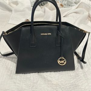 Gently used Micheal Kors Handbag Black